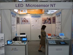 LED Microsensor NT stand
